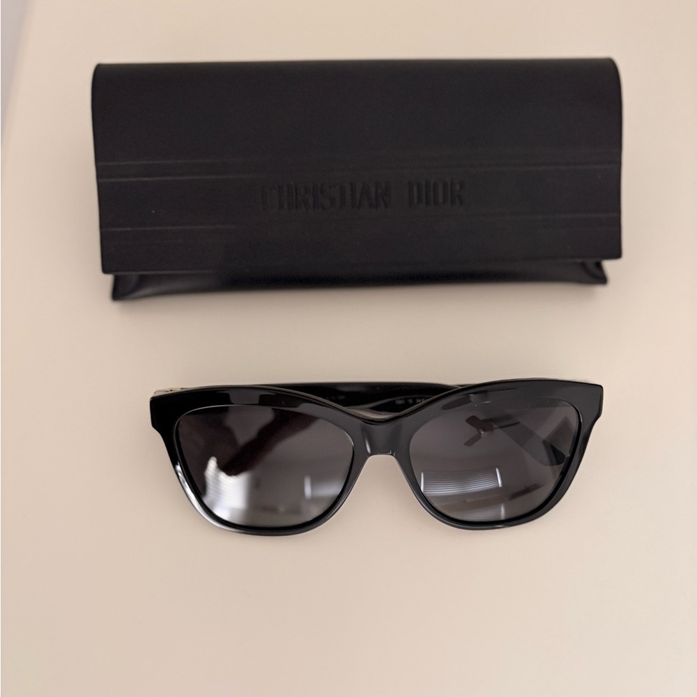 Christian Dior 30 Montaigne Mini BI Sunglasses Black with Smoke color lenses